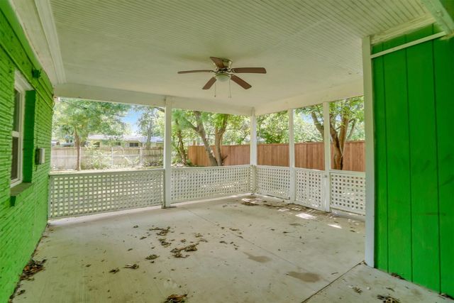 2108 SKYLARK Drive, Arlington, TX 76010