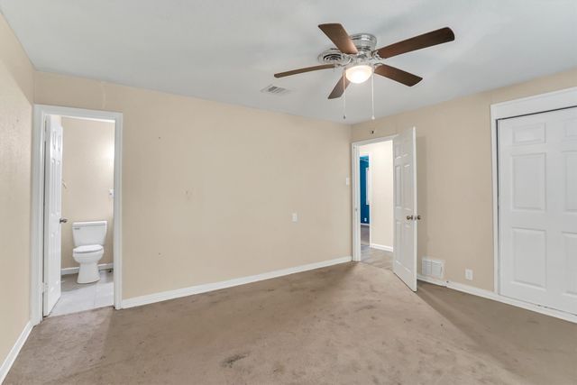 2108 SKYLARK Drive, Arlington, TX 76010
