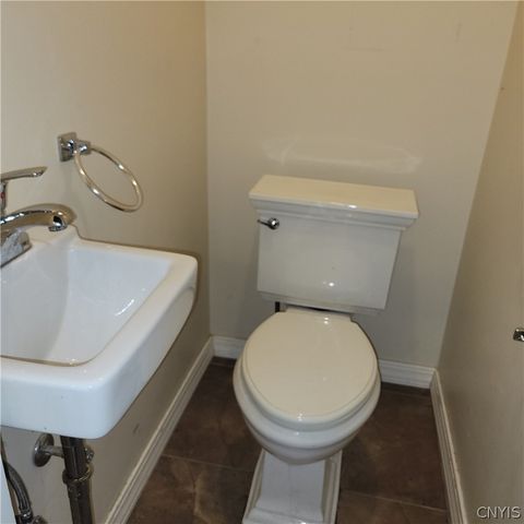 122 Elm Street, Clay, NY 13212