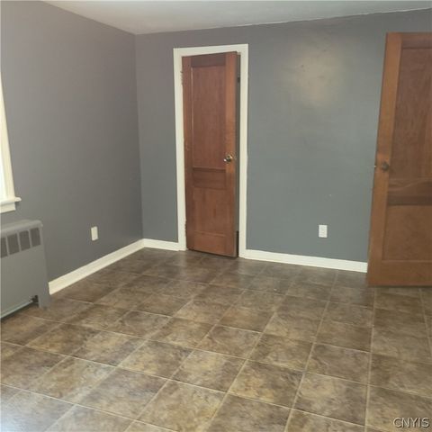 122 Elm Street, Clay, NY 13212