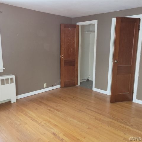 122 Elm Street, Clay, NY 13212