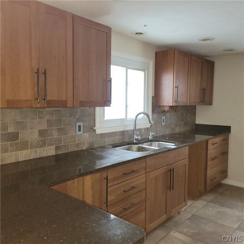 122 Elm Street, Clay, NY 13212