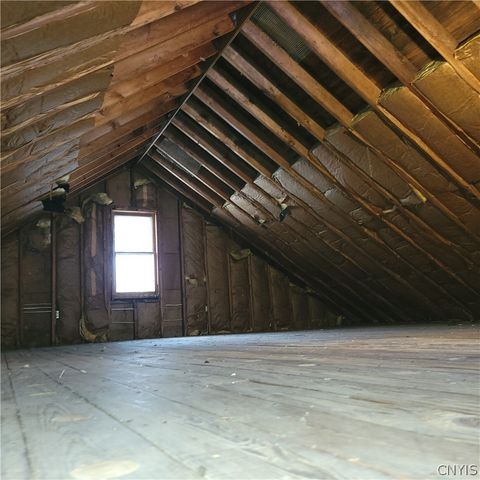 122 Elm Street, Clay, NY 13212