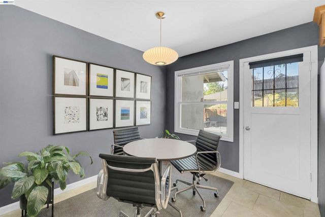2518 Tara Hills Dr, San Pablo, CA 94806