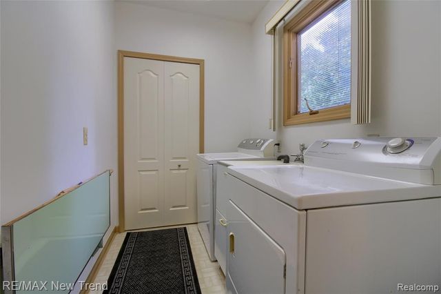 29504 Sylvan Lane, Farmington Hills, MI 48334