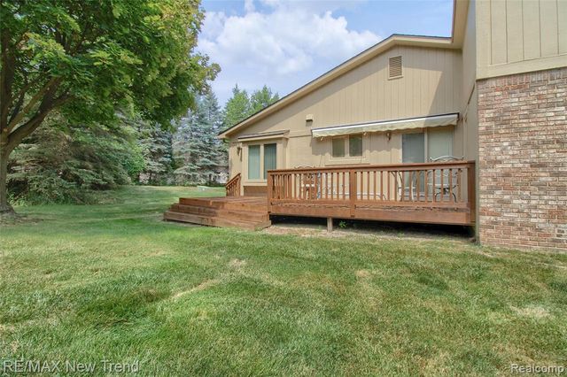 29504 Sylvan Lane, Farmington Hills, MI 48334