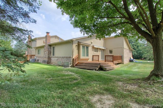 29504 Sylvan Lane, Farmington Hills, MI 48334