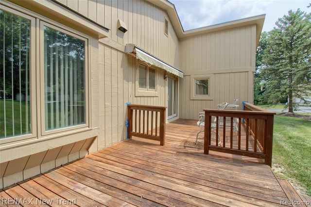 29504 Sylvan Lane, Farmington Hills, MI 48334