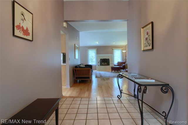 29504 Sylvan Lane, Farmington Hills, MI 48334