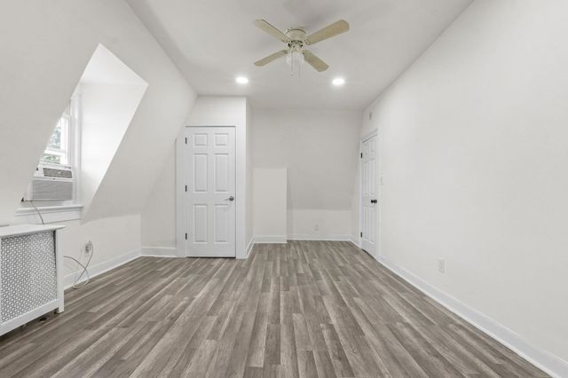 10 EAST 45TH ST, Bayonne, NJ 07002