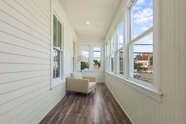 10 EAST 45TH ST, Bayonne, NJ 07002