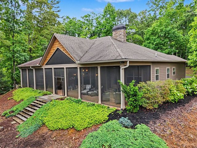 1680 Stonecrest Circle, Hiawassee, GA 30546