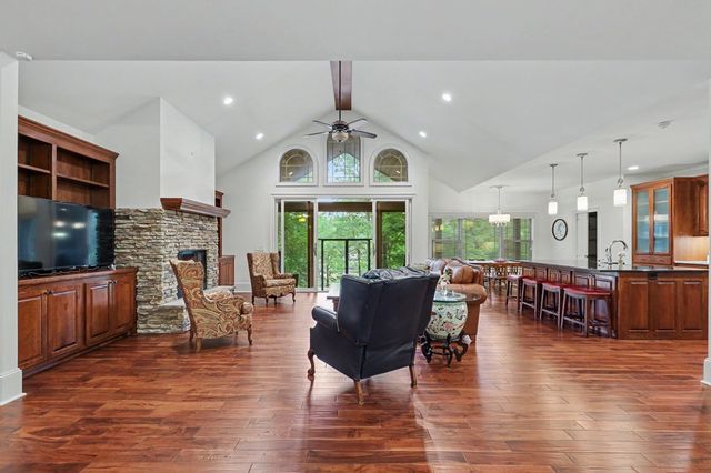 1680 Stonecrest Circle, Hiawassee, GA 30546