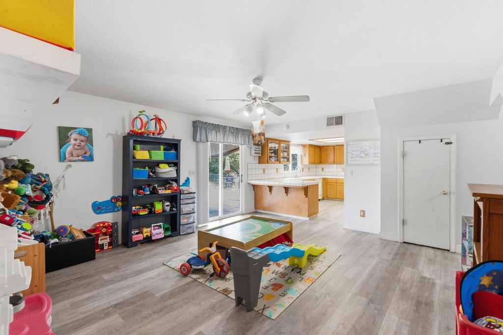 Image 14 of property listing at 29206 Yosemite Springs Parkway, Coarsegold, CA 93614