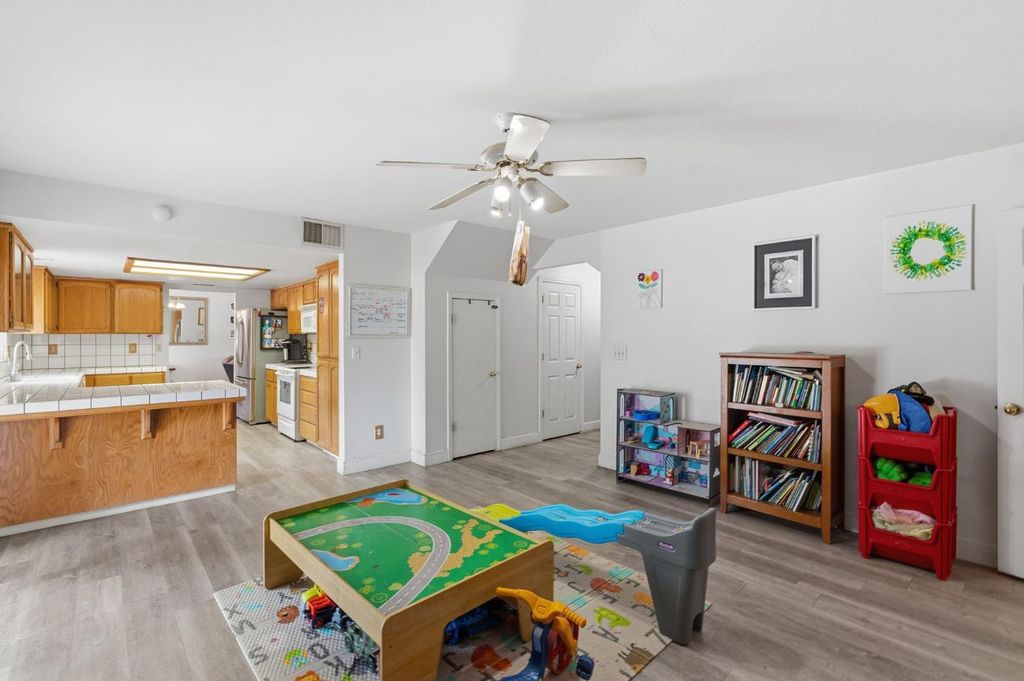 Image 15 of property listing at 29206 Yosemite Springs Parkway, Coarsegold, CA 93614