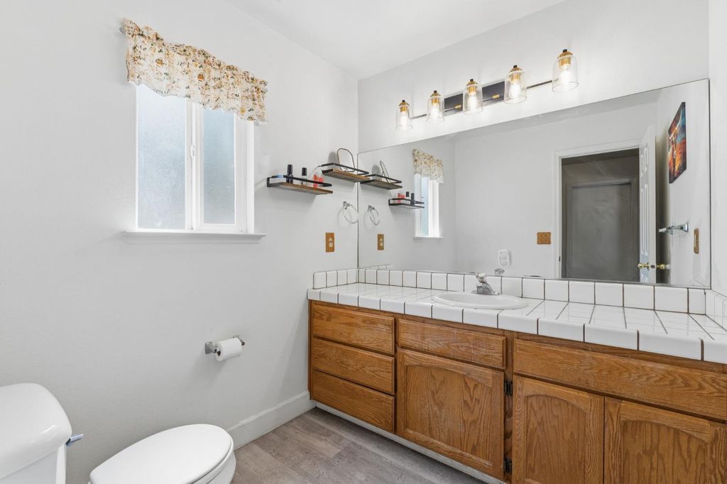 Image 22 of property listing at 29206 Yosemite Springs Parkway, Coarsegold, CA 93614