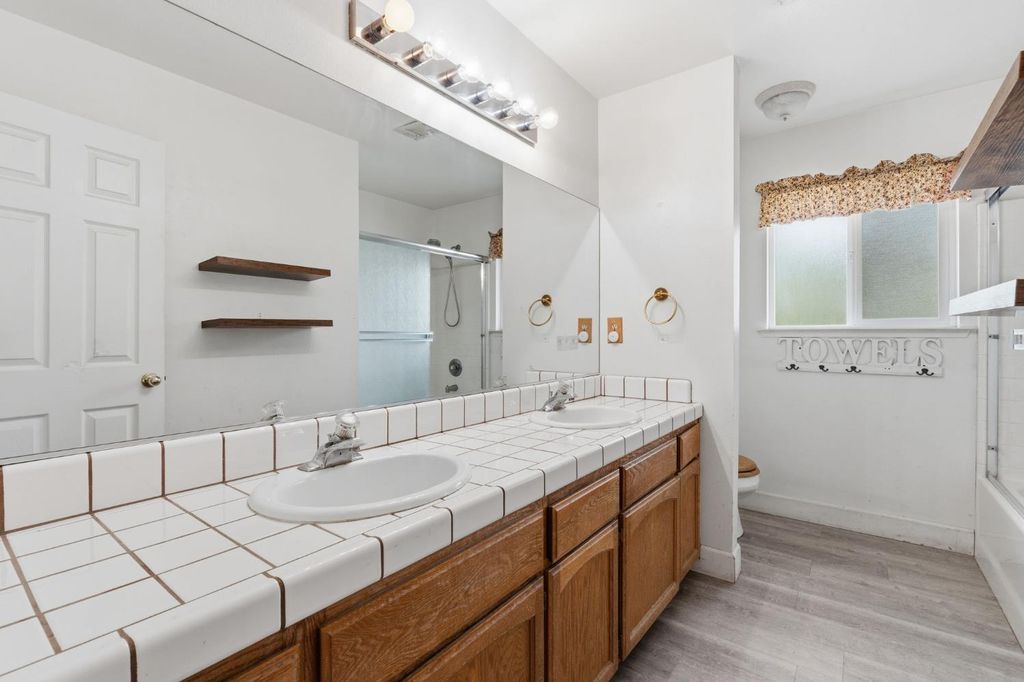 Image 27 of property listing at 29206 Yosemite Springs Parkway, Coarsegold, CA 93614