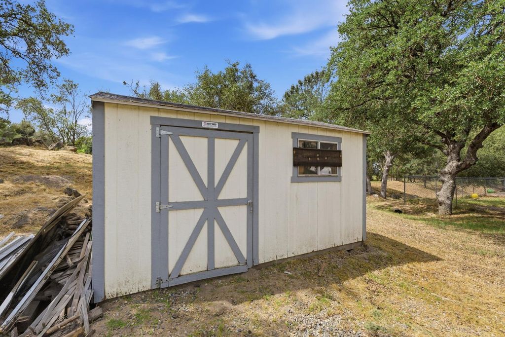 Image 35 of property listing at 29206 Yosemite Springs Parkway, Coarsegold, CA 93614