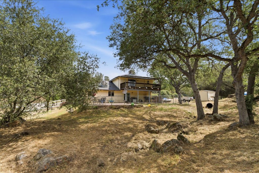 Image 37 of property listing at 29206 Yosemite Springs Parkway, Coarsegold, CA 93614