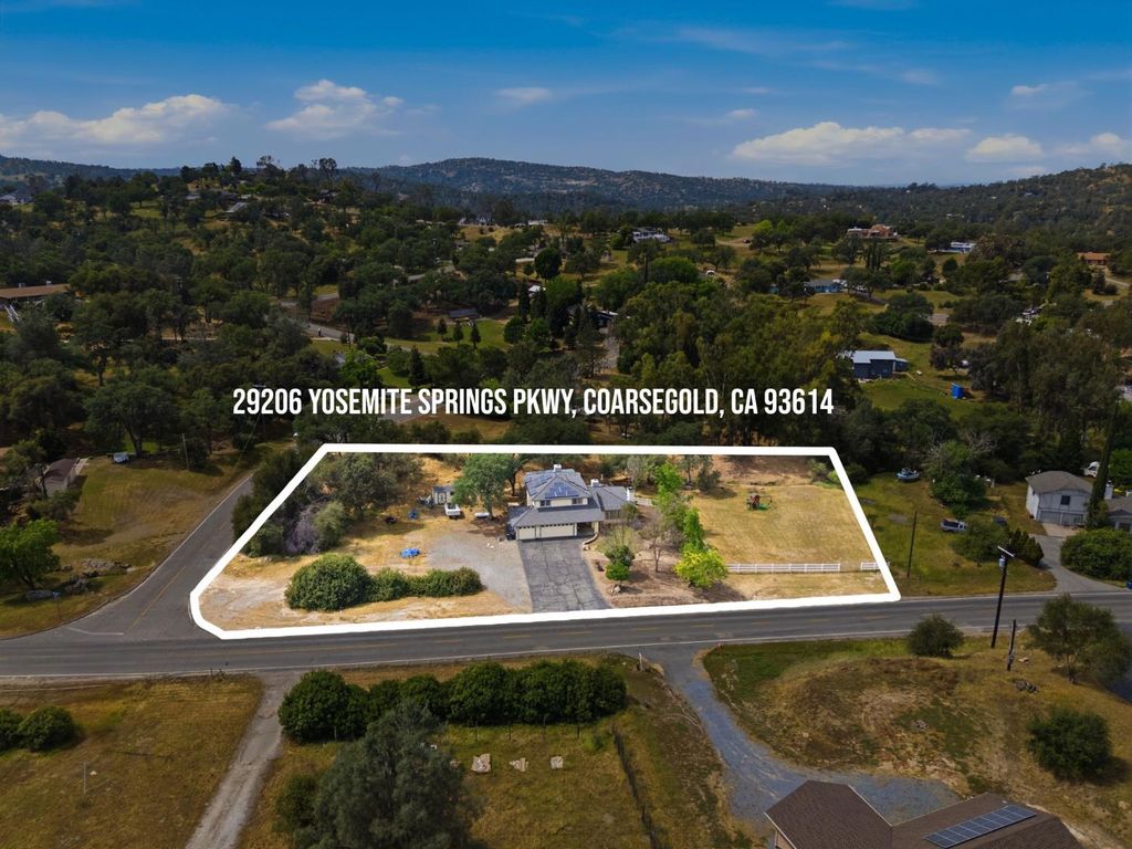 Image 5 of property listing at 29206 Yosemite Springs Parkway, Coarsegold, CA 93614