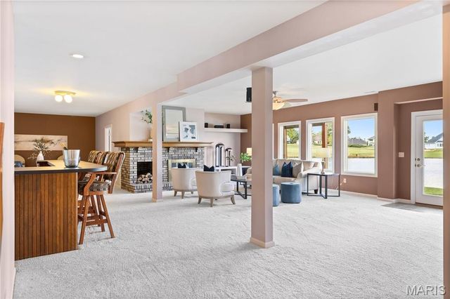 110 Glendalough Lane, Weldon Spring, MO 63304