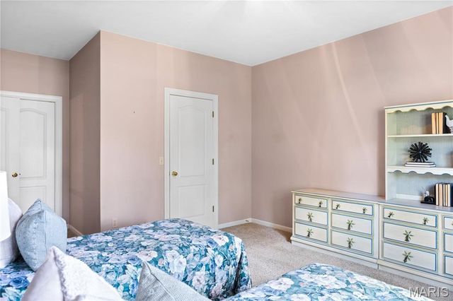 110 Glendalough Lane, Weldon Spring, MO 63304