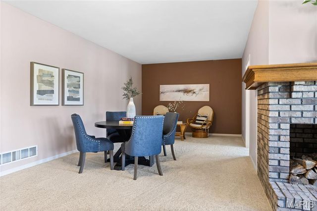 110 Glendalough Lane, Weldon Spring, MO 63304