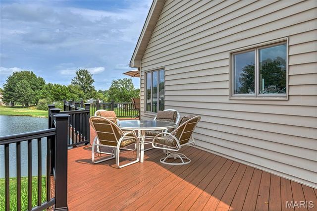 110 Glendalough Lane, Weldon Spring, MO 63304