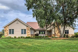 110 Glendalough Lane, Weldon Spring, MO 63304