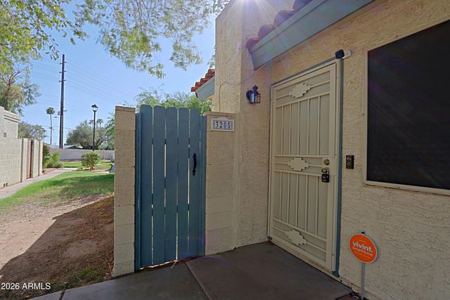 3205 W LOMA Lane 3, Phoenix, AZ 85051