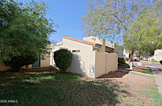 3205 W LOMA Lane 3, Phoenix, AZ 85051