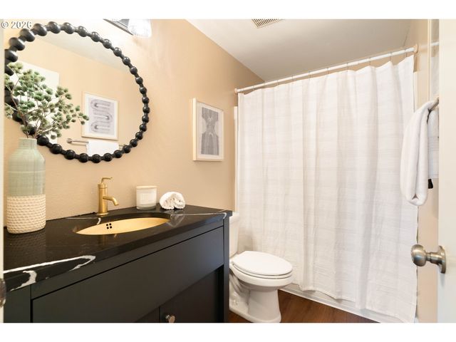 2336 Sw 23RD St, Troutdale, OR 97060