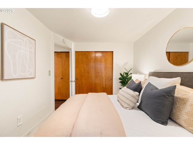 2336 Sw 23RD St, Troutdale, OR 97060