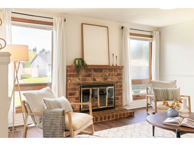 2336 Sw 23RD St, Troutdale, OR 97060