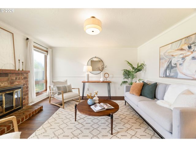 2336 Sw 23RD St, Troutdale, OR 97060