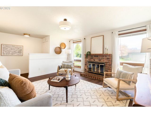 2336 Sw 23RD St, Troutdale, OR 97060