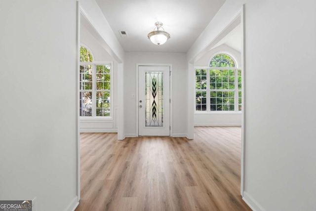 985 Waldwick Drive, Lawrenceville, GA 30045