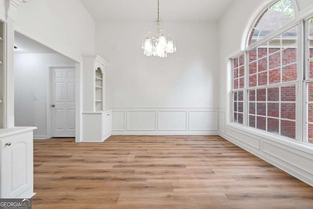 985 Waldwick Drive, Lawrenceville, GA 30045