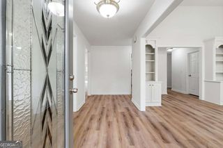 985 Waldwick Drive, Lawrenceville, GA 30045