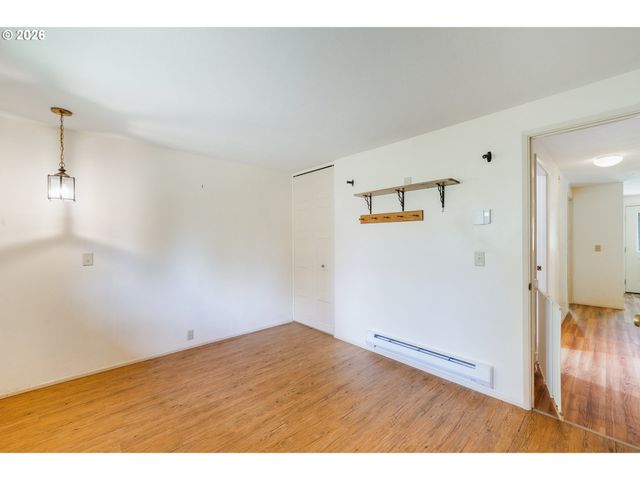 3463 W 25TH Ave, Eugene, OR 97405