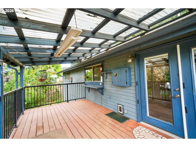 3463 W 25TH Ave, Eugene, OR 97405