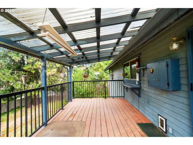 3463 W 25TH Ave, Eugene, OR 97405