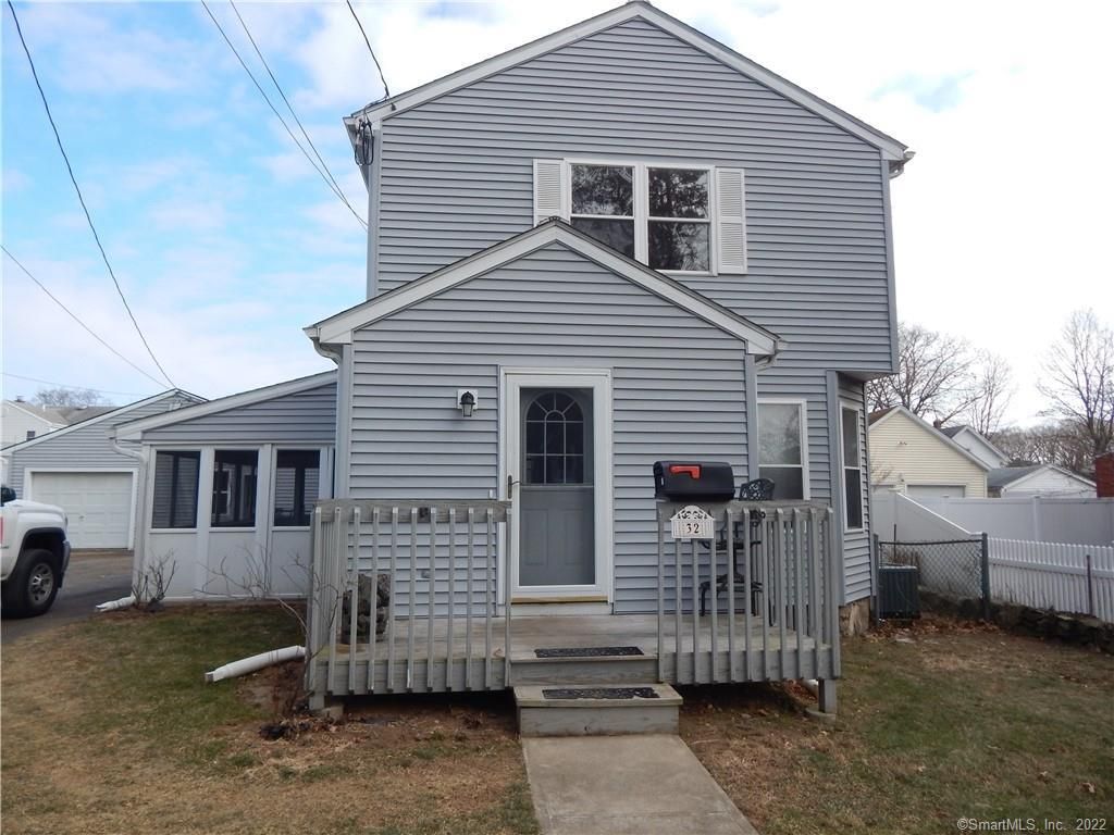 32 Cambridge Avenue, Milford, CT 06460