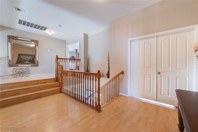 7504 Heather Knoll Circle, Las Vegas, NV 89129