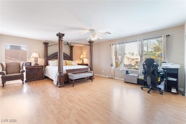 7504 Heather Knoll Circle, Las Vegas, NV 89129