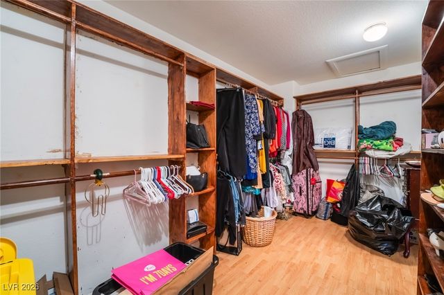 7504 Heather Knoll Circle, Las Vegas, NV 89129