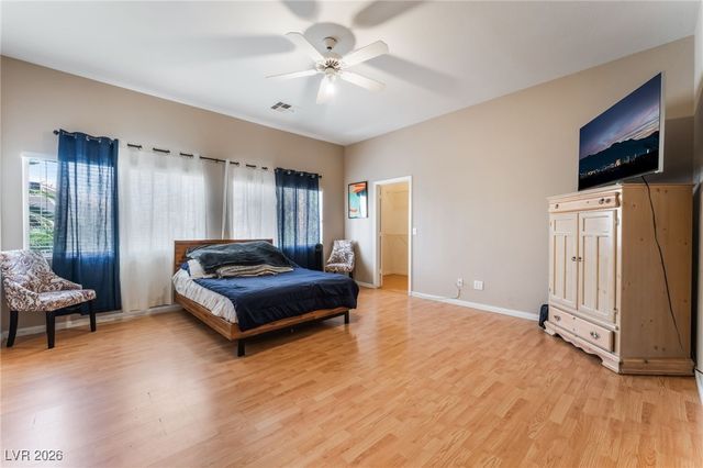 7504 Heather Knoll Circle, Las Vegas, NV 89129