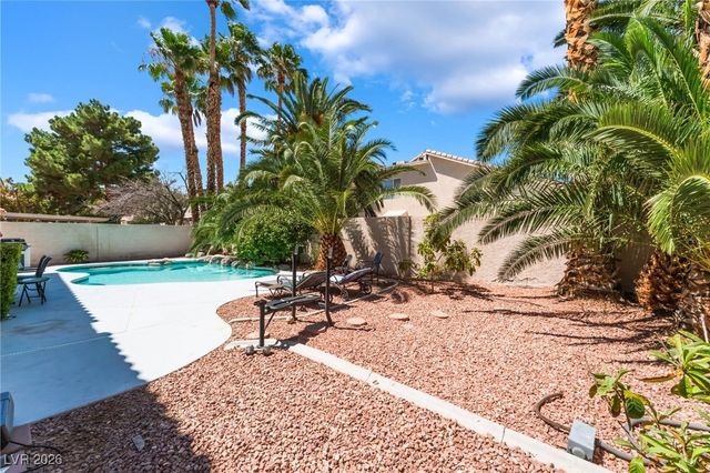 7504 Heather Knoll Circle, Las Vegas, NV 89129