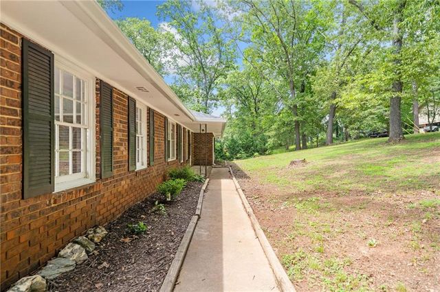 9 Latimer Road, Cartersville, GA 30121