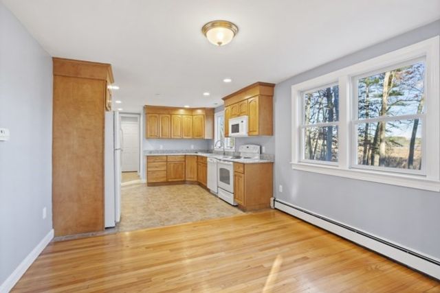 88 Wright Rd, Concord, MA 01742